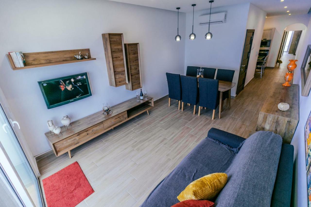 Seafront Apartment No 10 มาร์ซาลฟอร์น ภายนอก รูปภาพ